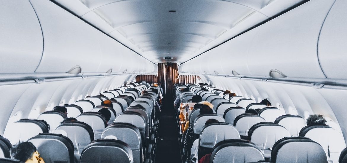 Hôtesse de l’air / Steward